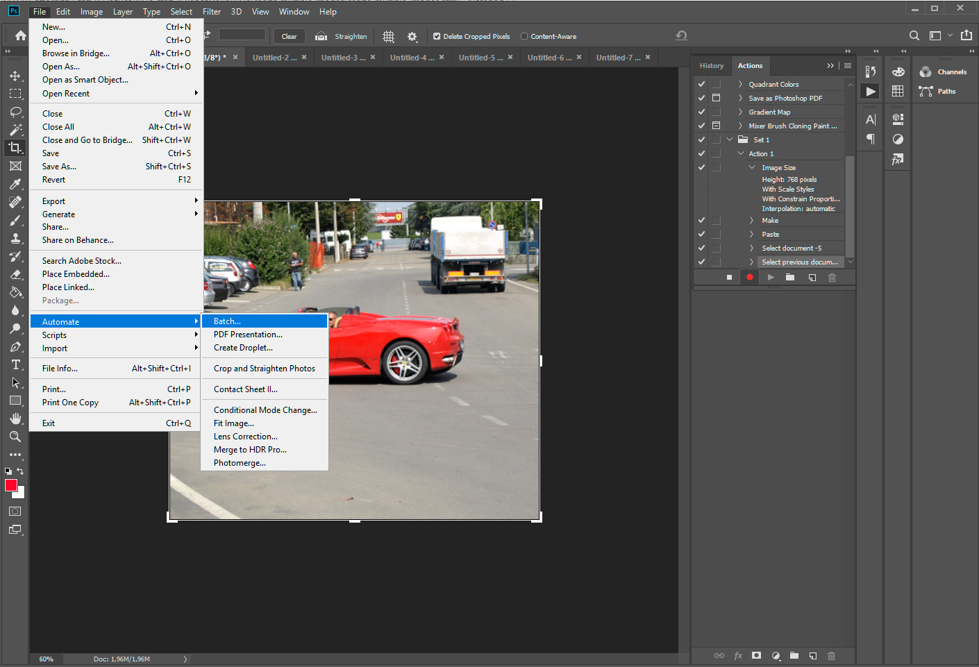اقتصاص الصور في أدوبي فوتوشوب.
